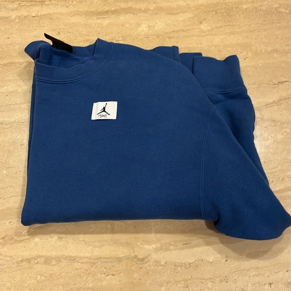NEVER WORN WOMEN’S FRENCH BLUE JORDAN FLIGHT FLEECE CREWNECK SZ.SM PERFECT SHAPE - Picture 10 of 11